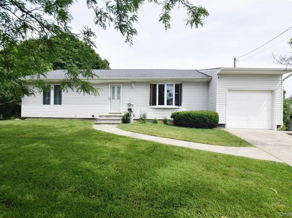 27 Naples Avenue, Central Islip, NY 11722