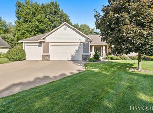 1799 Chandler Woods Ct NE, Belmont, MI 49306