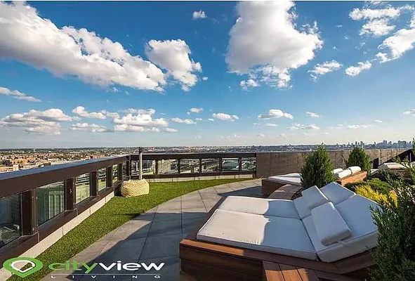 Rented by The KCI Group | media 83