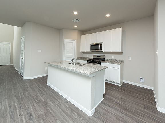 Dining Area to Kitchen