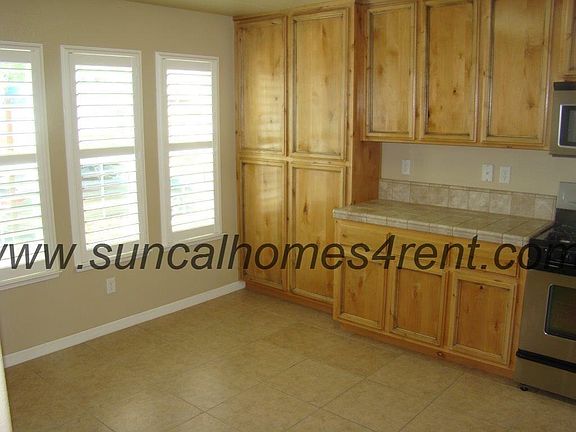5th image of 1628 Blue Beaver Way