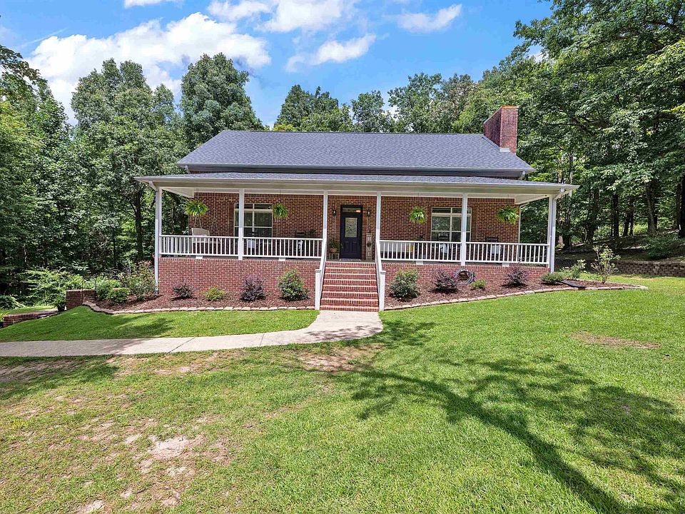 1st image of 40 Forest Ln