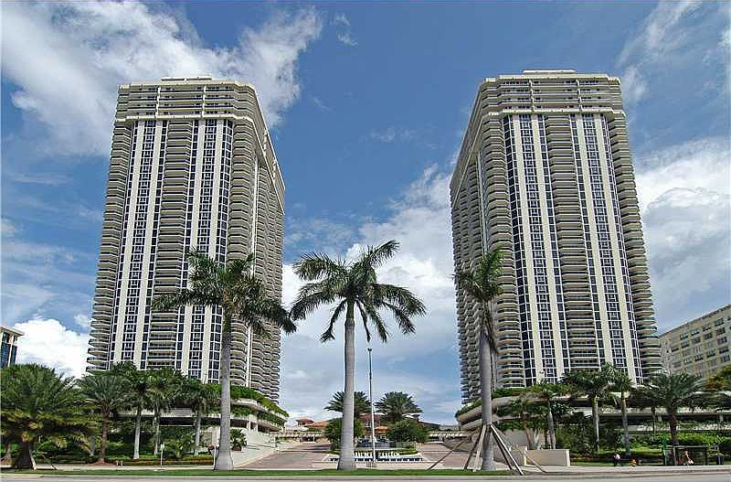 1st image of 4775 Collins Ave APT 502