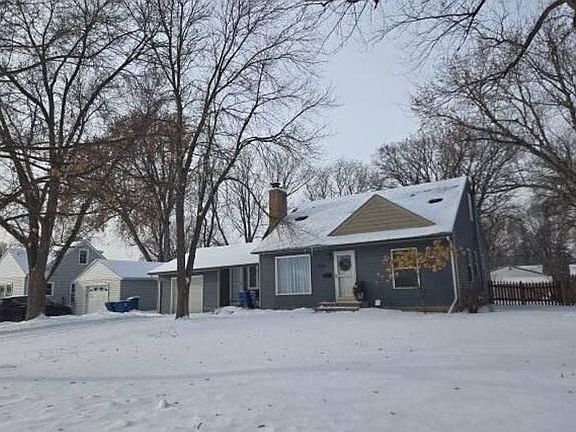 2nd image of 7526 Clinton Ave S