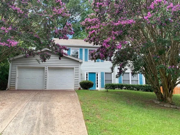 1050 Heatherwood Ct, Norcross, GA 30093