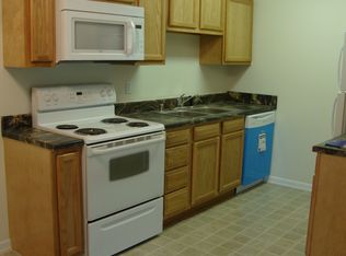 147 Lakeshore Dr APT 8, Lexington, KY 40502