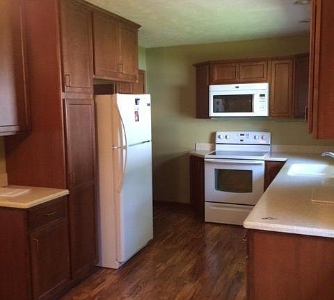 2nd image of 4040 Southgate Blvd