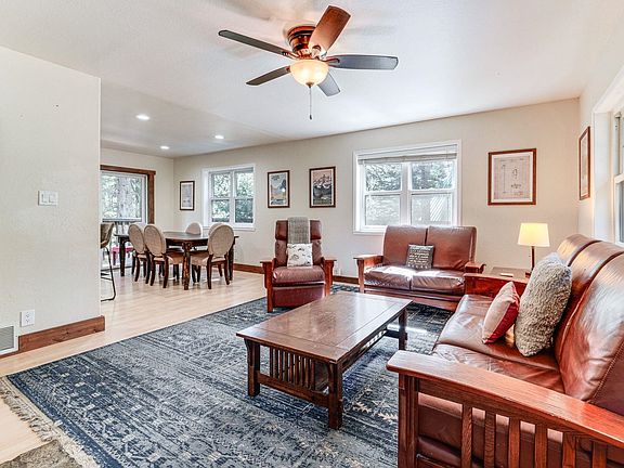 4th image of 11495 Saint Bernard Dr