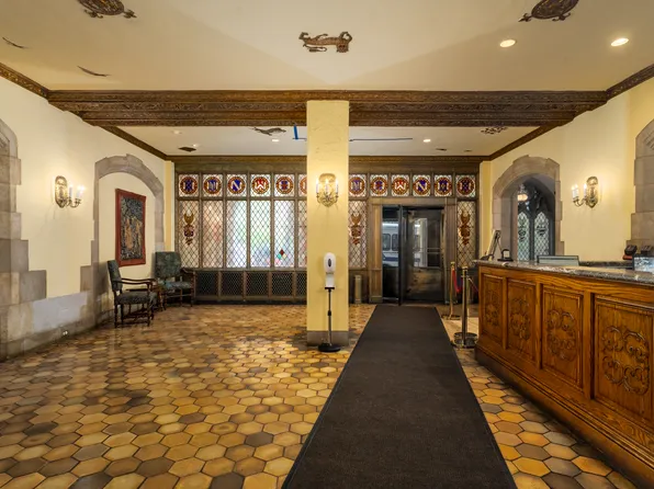 25 Tudor City Place image 9 of 10