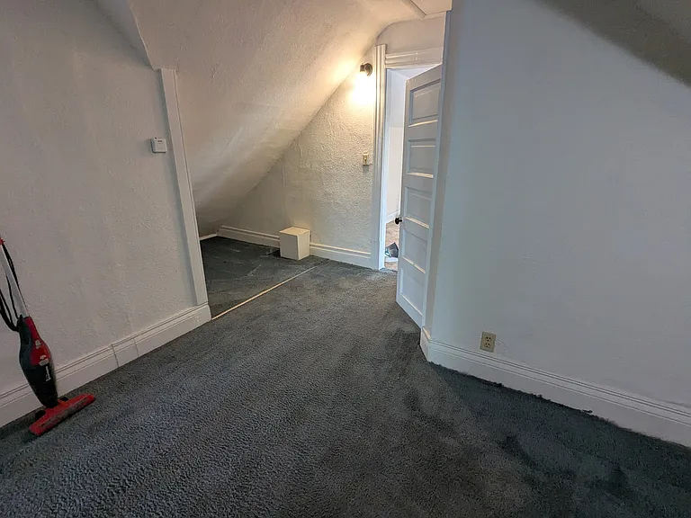 1302 Colburn St #2 — Photo 4