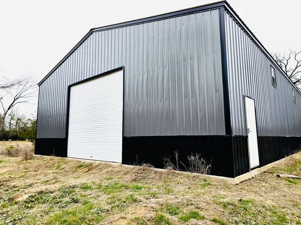 2378 County Road 3303, Greenville, TX 75402