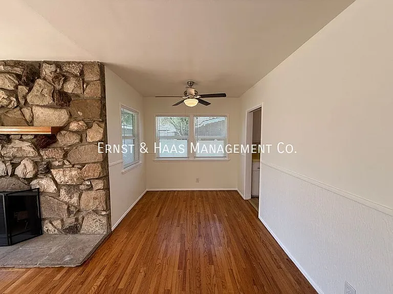 2862 Knoxville Ave — Photo 14