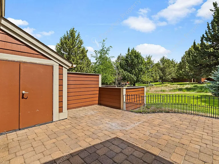 1277 Highland View Loop — Photo 32
