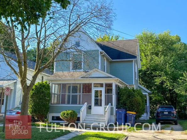 714 Veto St NW, Grand Rapids, MI 49504