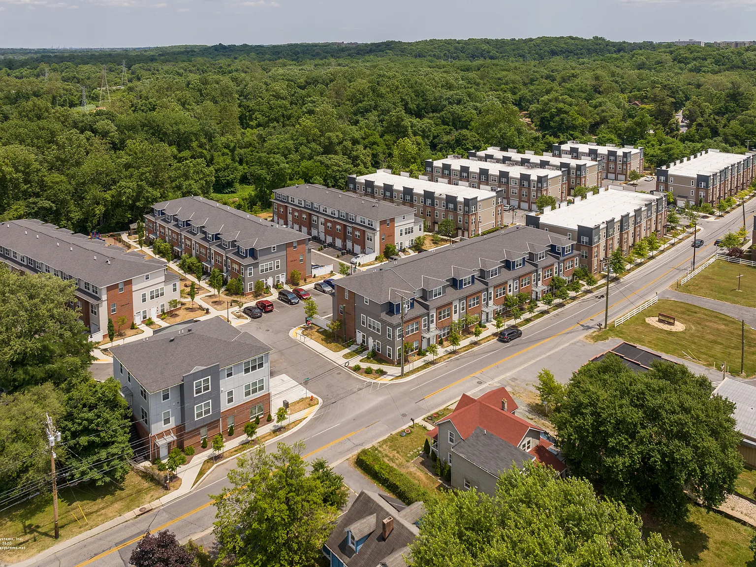 RiverWatch Apartments — Photo 3
