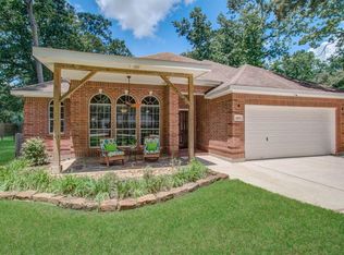 1015 Garrett Dr, Magnolia, TX 77354