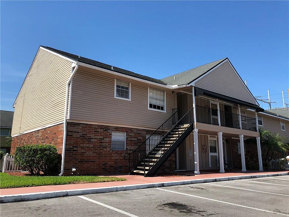 1st image of 200 Country Club Dr APT 1004