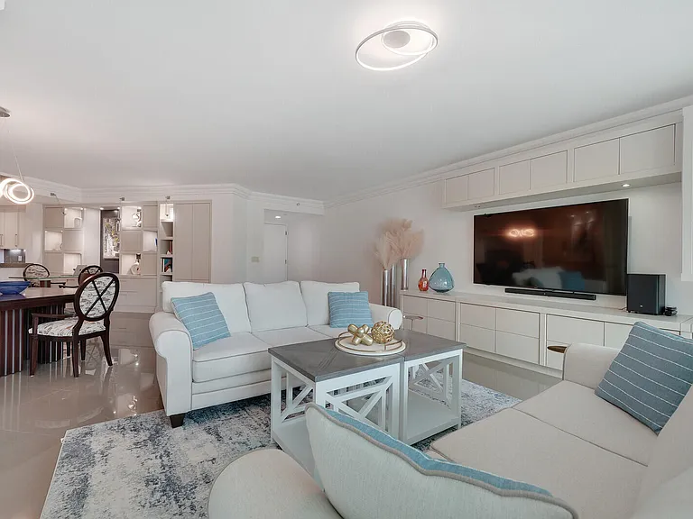 550 SE Mizner Blvd #B209 — Photo 7