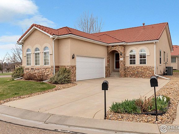 3rd image of 2975 Dunes Ct