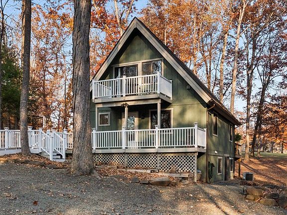 4th image of 208 Jefferson Dr