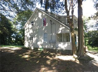 18 Power House Rd, Uncasville, CT 06382