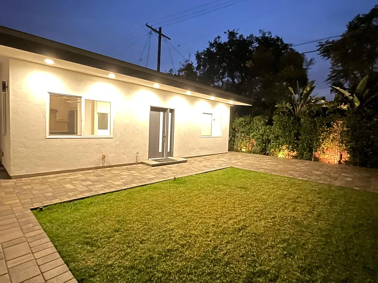 6419 Kraft Ave — Photo 4