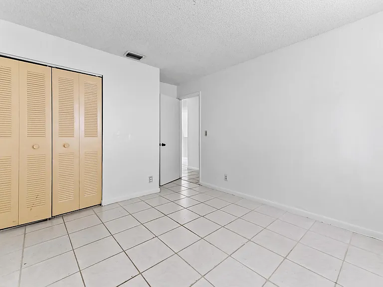 12467 Westhampton Cir — Photo 14
