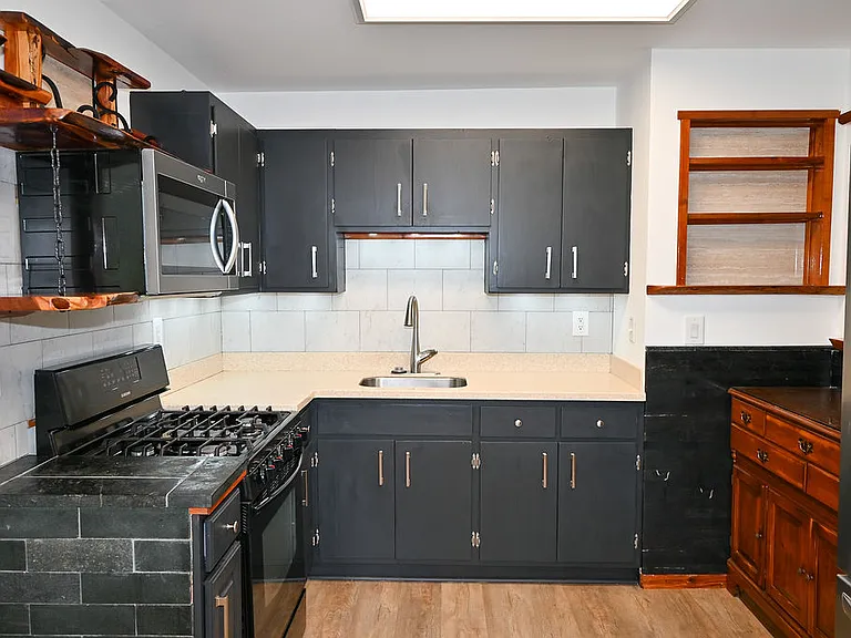 315 Caroline Ave — Photo 56