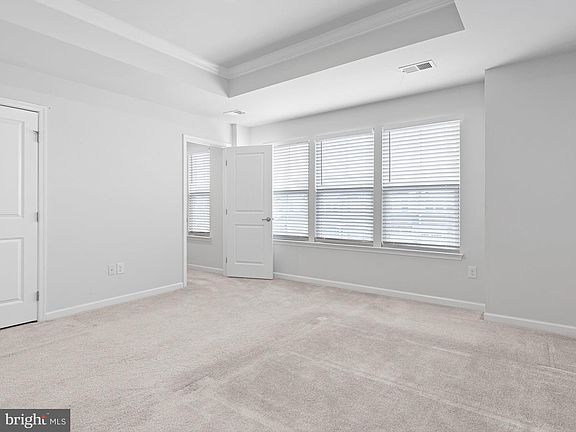 3rd image of 395 Goodwick Dr