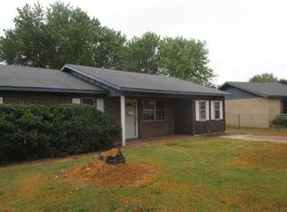 109 A St, Spiro, OK 74959