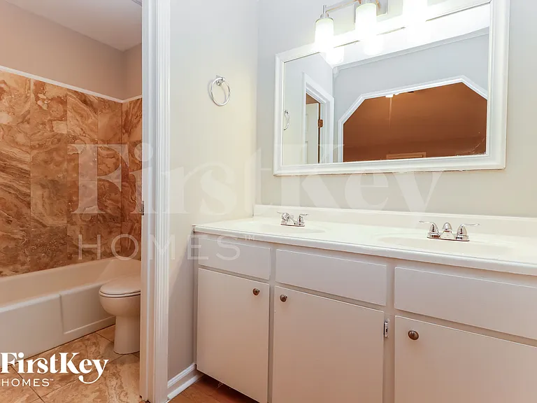 120 Fox Chase Dr — Photo 11