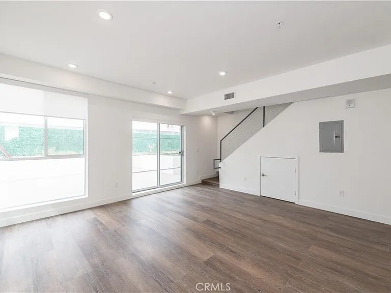 1245 N New Hampshire Ave #8 — Photo 6