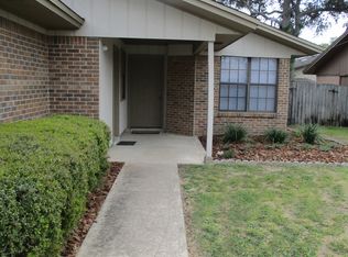 94 Cutter Ln, Shalimar, FL 32579