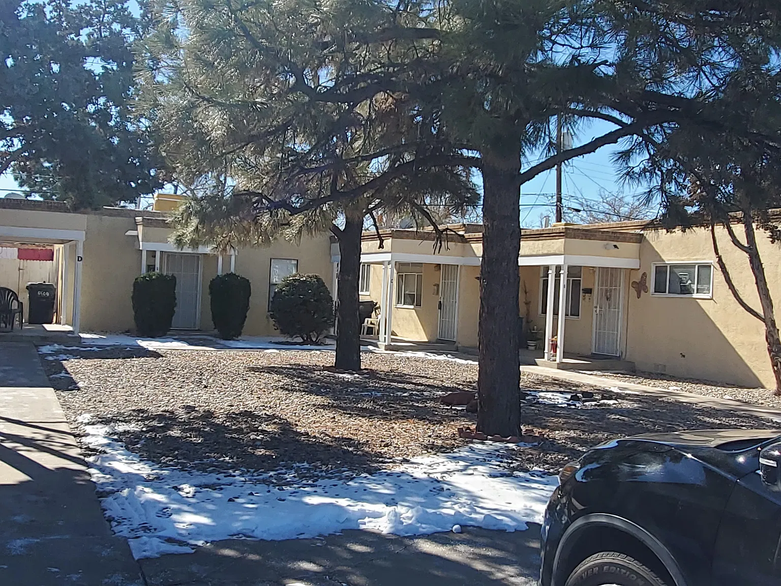 Quality 1 Bedroom w/ Private Yard in Ridgecrest — Photo 2