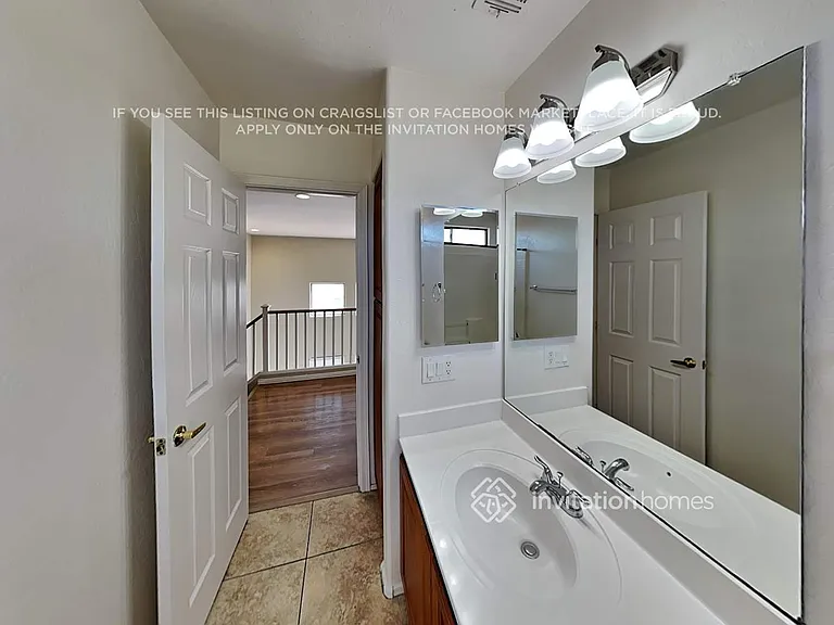 11401 W Windsor Ave — Photo 19