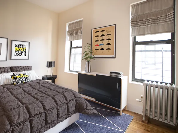 66-11 Almeda Avenue image 6 of 6