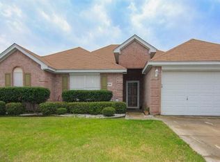 234 Quail Meadows Ln, Arlington, TX 76002