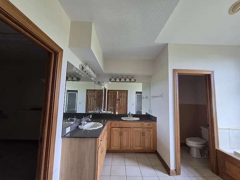 3034 Russell Rd — Photo 22