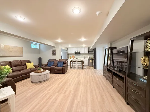 12088 Maidenhair Dr, Gainesville, VA 20155