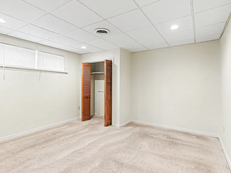 98 Herman Ave — Photo 11