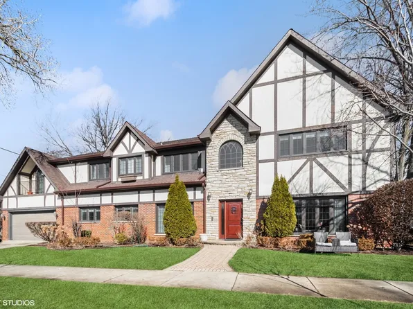 3750 Davis St, Skokie, IL 60076