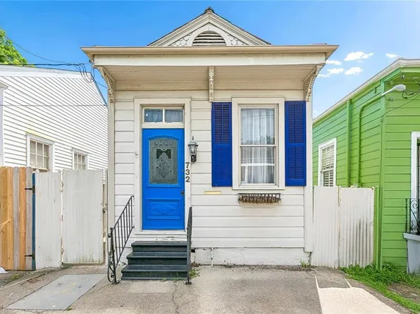 732 Pleasant St, New Orleans, LA 70115