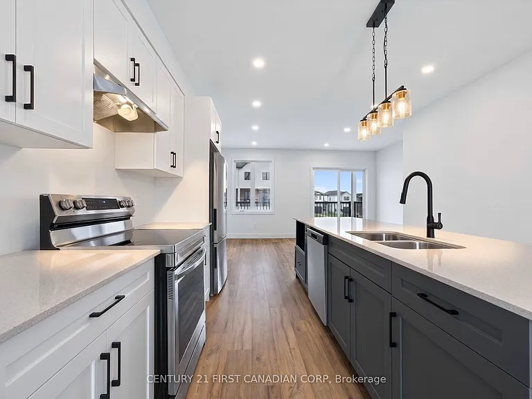 1595 Capri Cres #66 — Photo 13