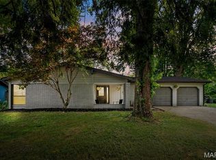 102 Gale Dr, Fairview Heights, IL 62208