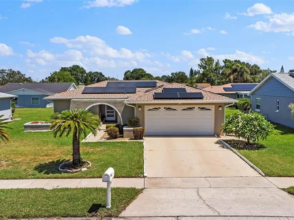 4137 104th Ave N, Clearwater, FL 33762
