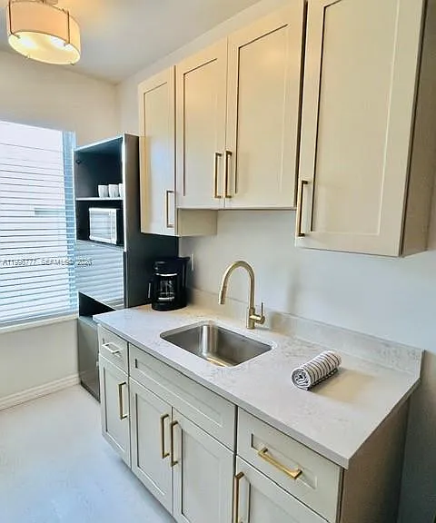 1050 Pennsylvania Ave #28 — Photo 17