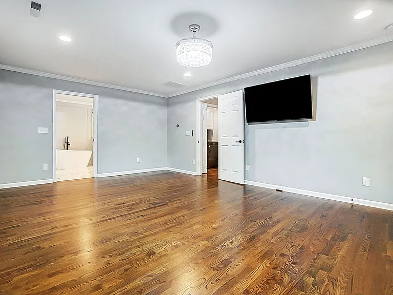 1724 Dunkirk Dr — Photo 24