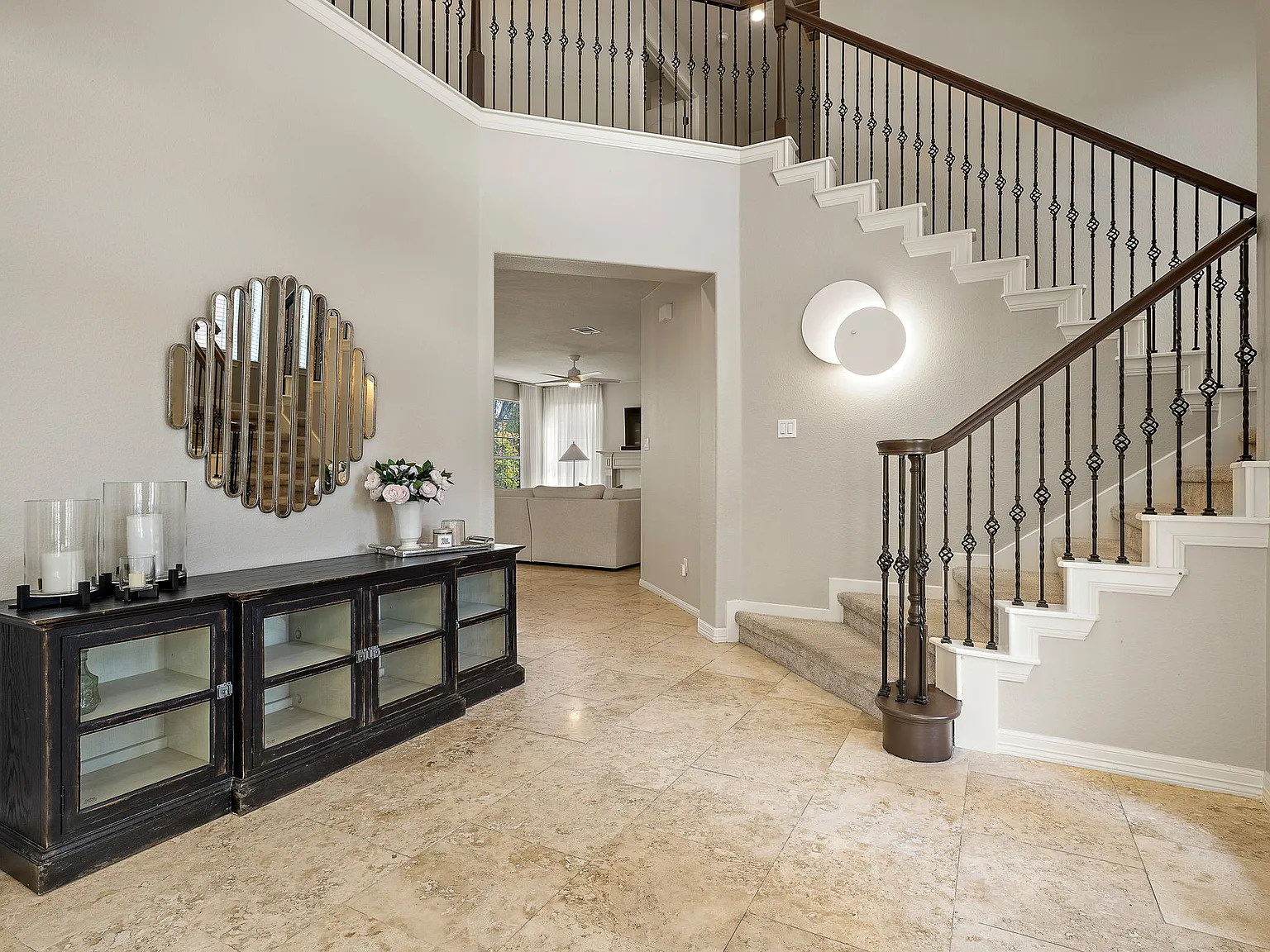 4 bed, 3551 sqft, $4,500 — Photo 4