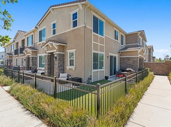 16540 Wyndham Ln #5, Fontana, CA 92336