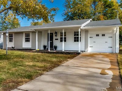 2190 Glenoro Dr, Florissant, MO, 63033